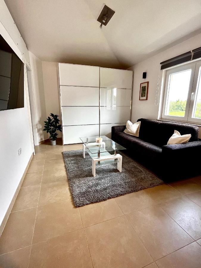 App Sunny Apartment Umag